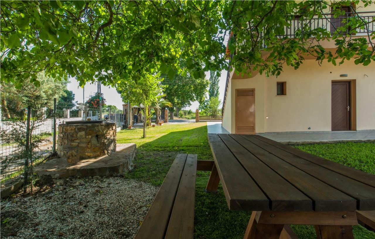 Luxury Apartments Marianna Neos Marmaras Exterior photo