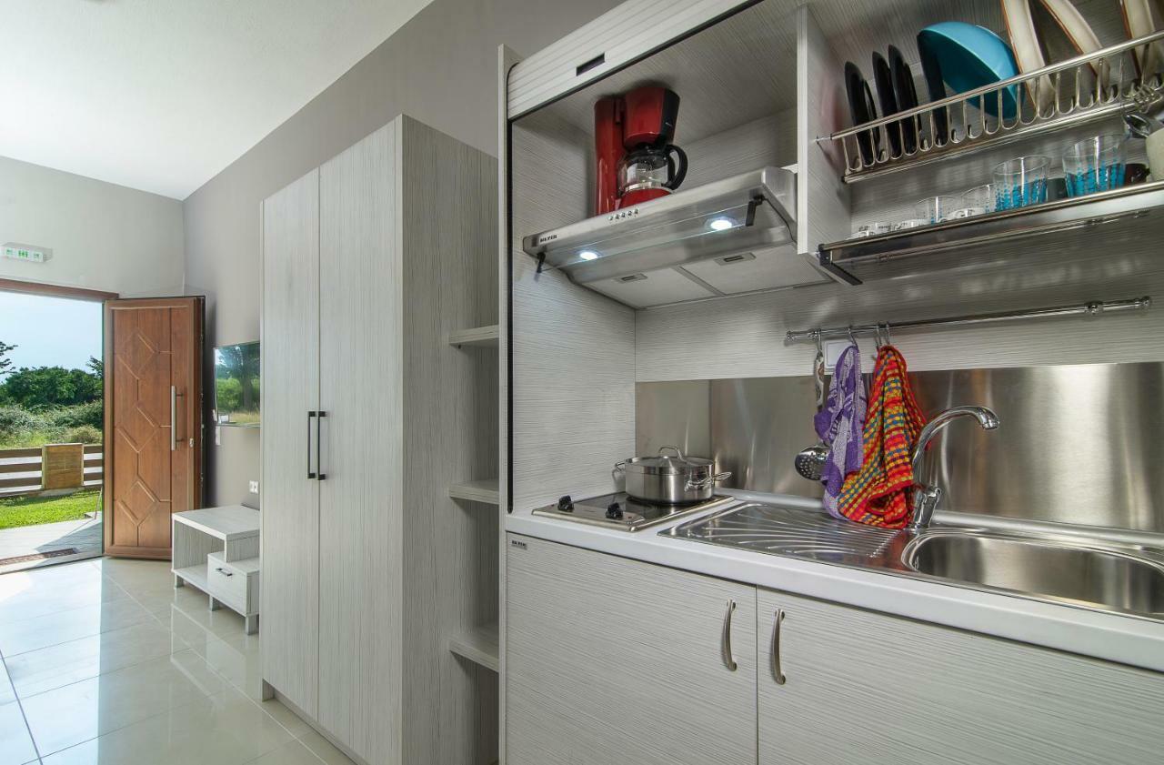 Luxury Apartments Marianna Neos Marmaras Exterior photo