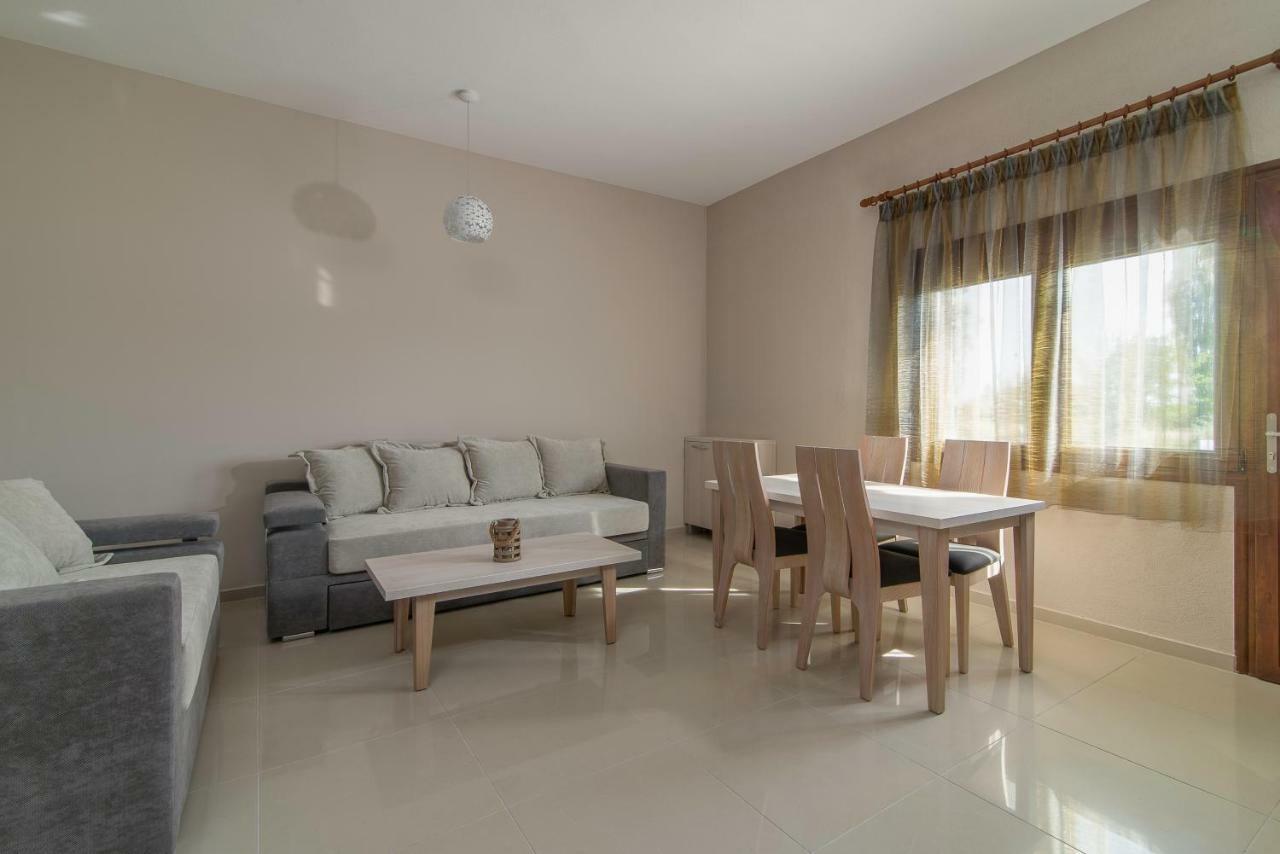Luxury Apartments Marianna Neos Marmaras Exterior photo